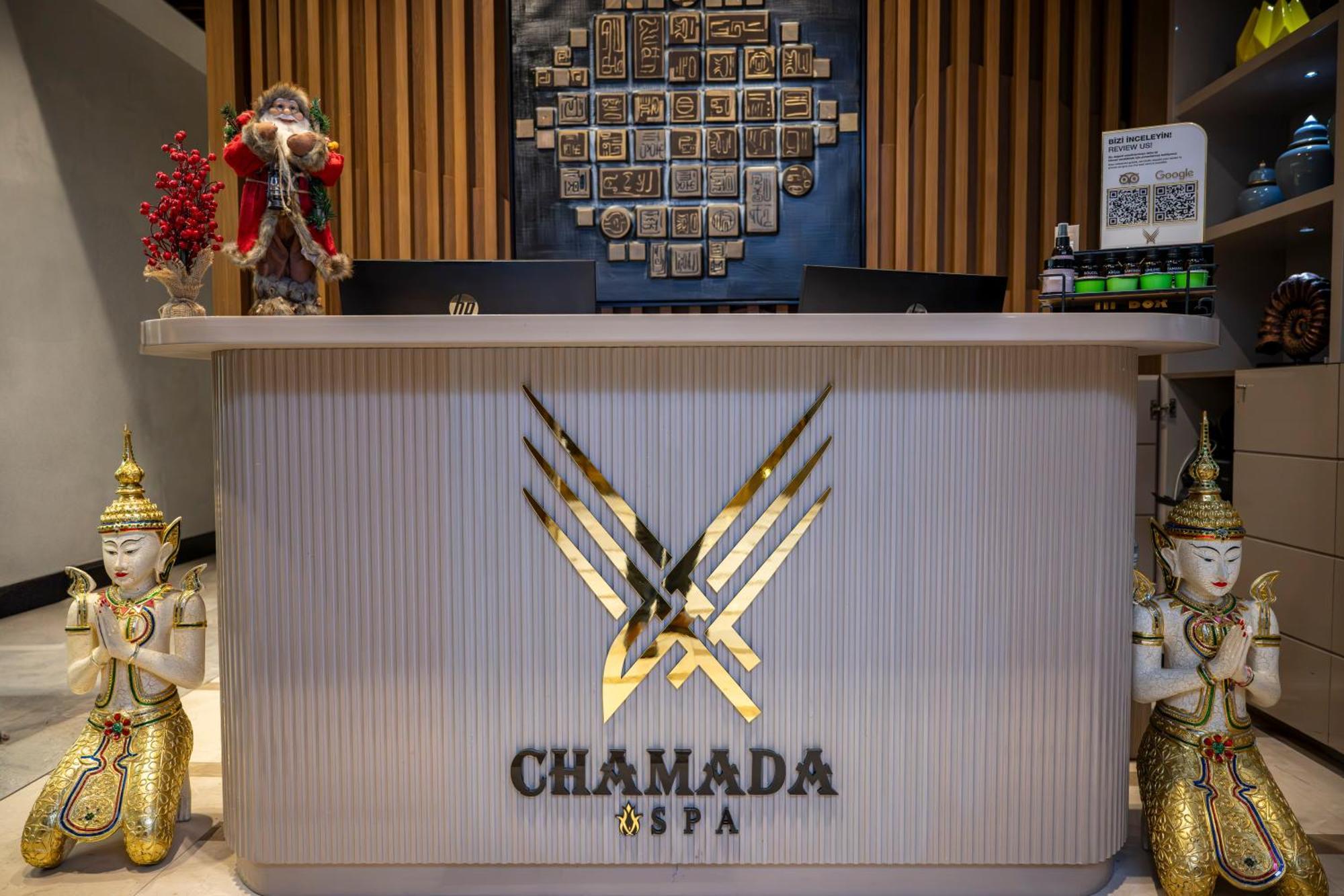 Chamada Prestige Hotel And Casino Agios Epiktitos Exterior photo